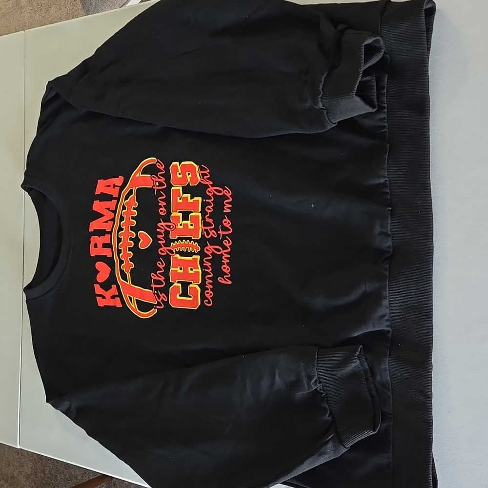 KARMA sweatshirt. Size,2x. New without tag.